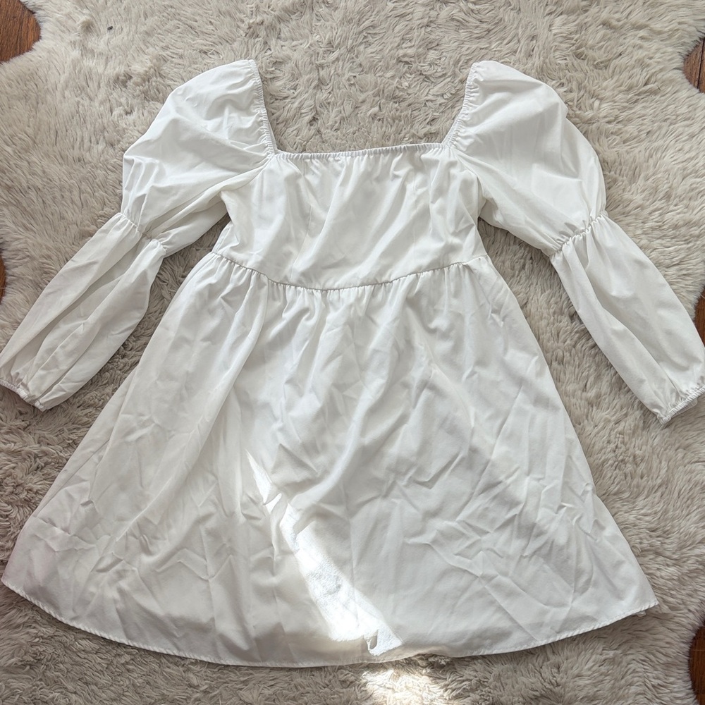 White Puff Long Sleeve Dress